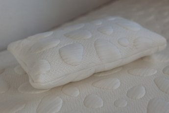 Milari Organic Toddler Pillow Australia | Pillow for Baby - Milari Organics